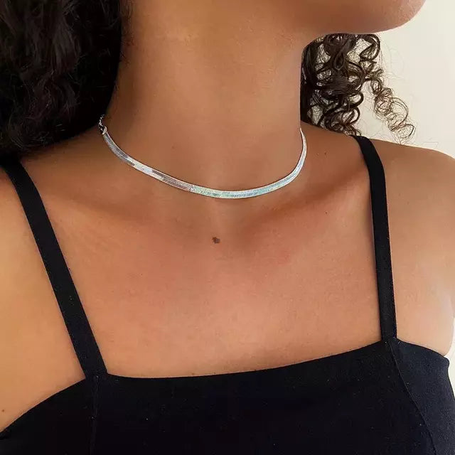 Foto de Choker Fita Prata em Prata 925, vista frontal, Sapphire Joias