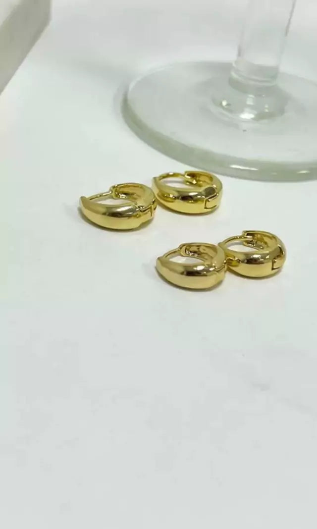 Foto de Kit Argola Dupla Ouro em Ouro 18k, vista frontal, Sapphire Joias